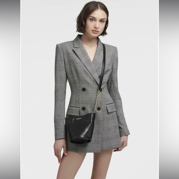 DKNY Snake Embossed Chain Leather Bucket Purse. - Picture 3 of 7